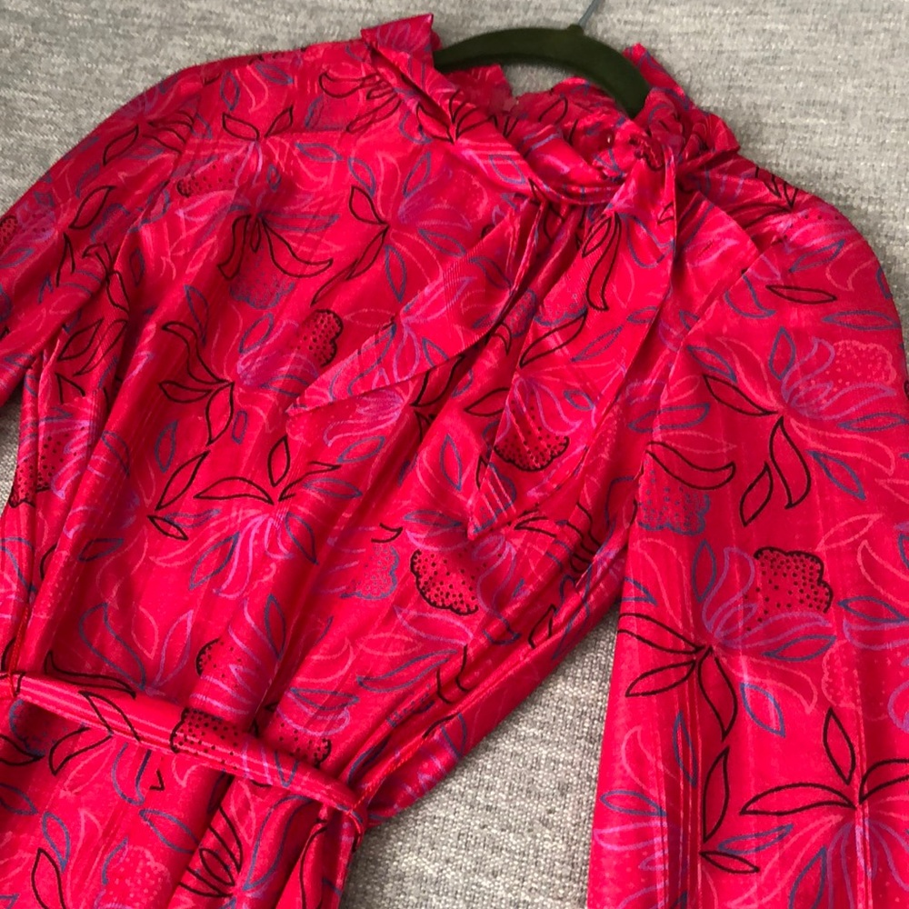 Gorgeous Long Sleeve Vintage Midi Dress
